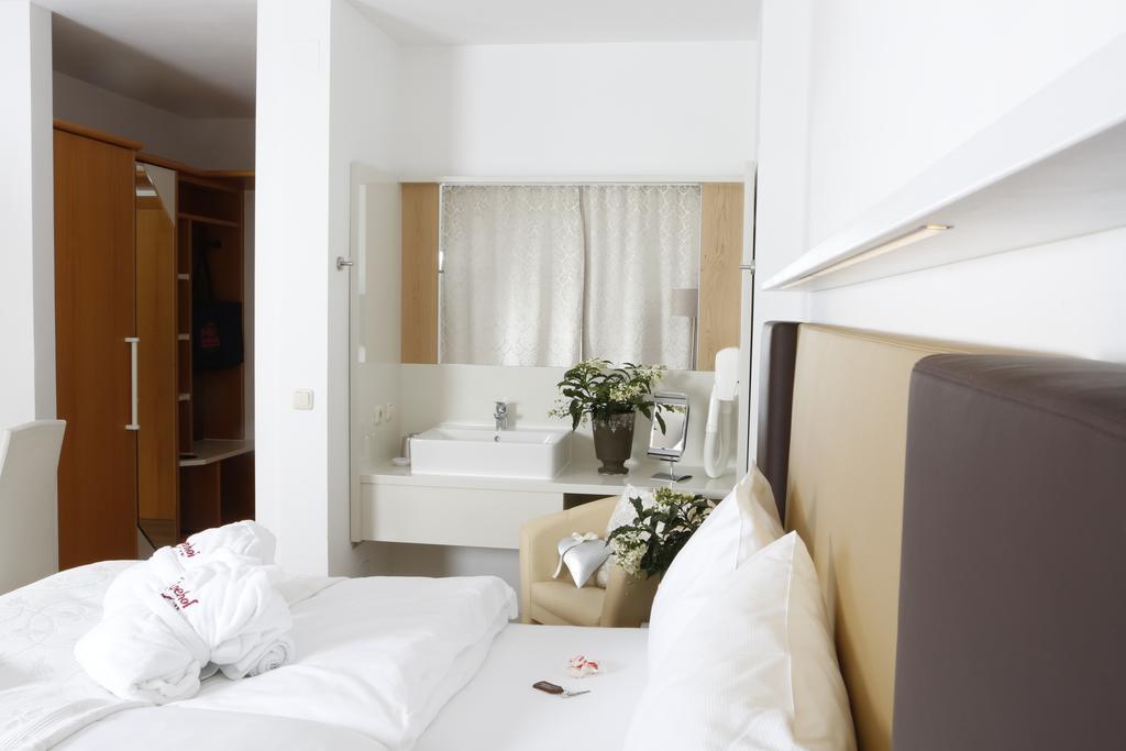 Boutique Hotel Loipenhof Fürstenfeld Eksteriør billede